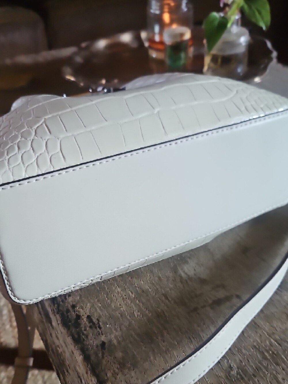 MICHAEL KORS White Croc-Embossed Small Satchel Handbag - Picture 13 of 14